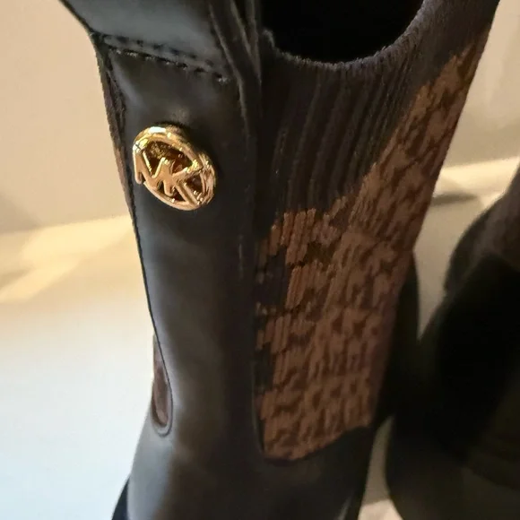Michael Kors Black Leather and Brown Logo Combat Boots size 8 - Picture 4 of 6